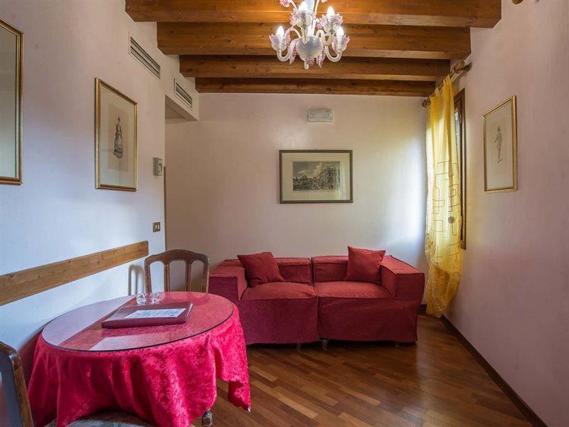 Hotel Piccola Fenice Венеция Екстериор снимка